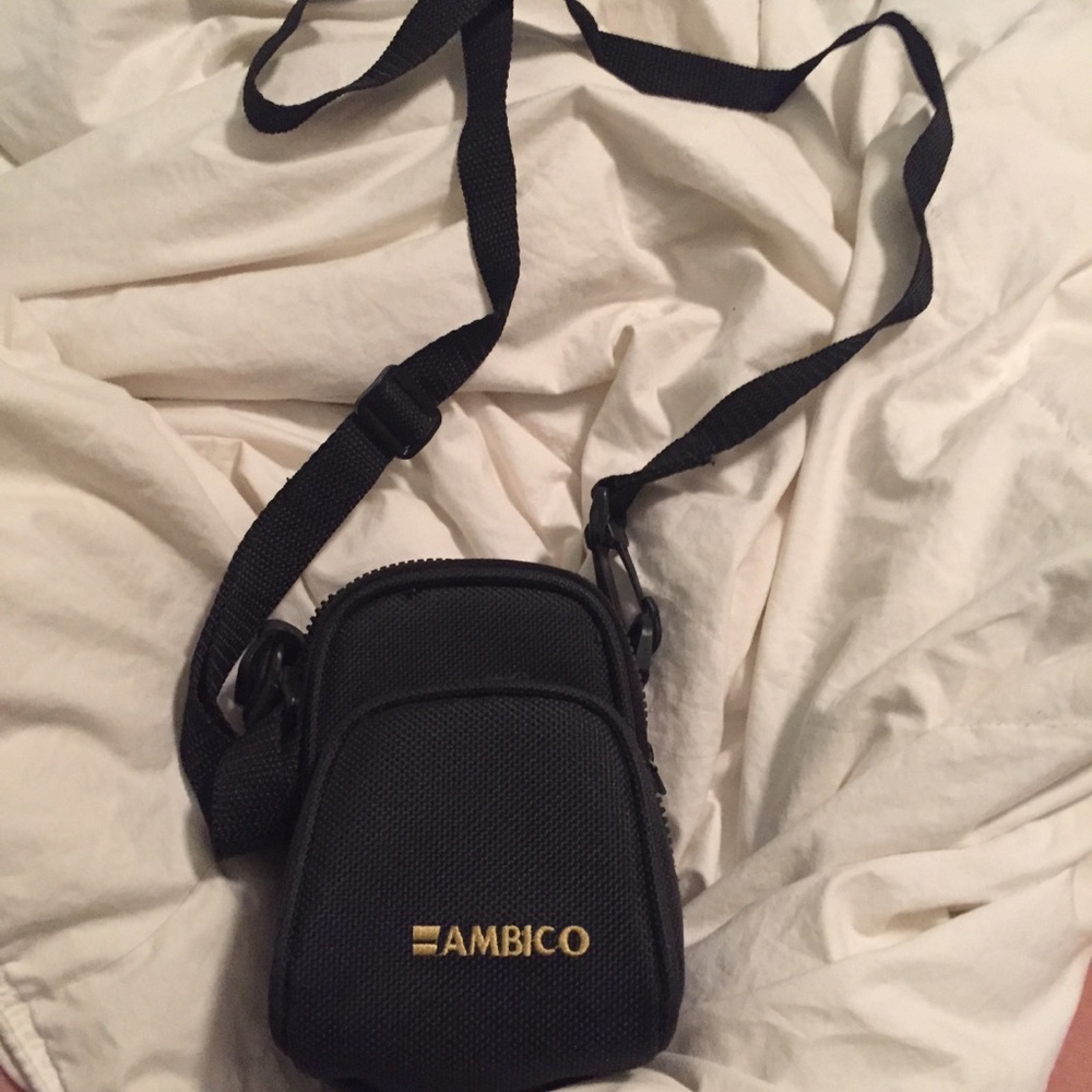 Ambico camera bag in black